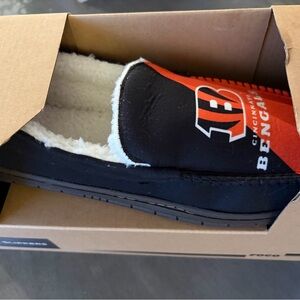 Men's FOCO Cincinnati Bengals NFL Colorblock Moccasin Slippers XL 13/14 NWT